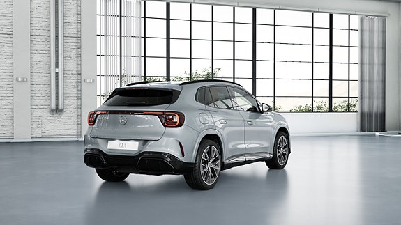 Mercedes-Benz GLA180 d 8 of 14