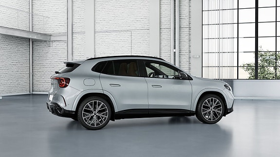 Mercedes-Benz GLA180 d 6 of 14