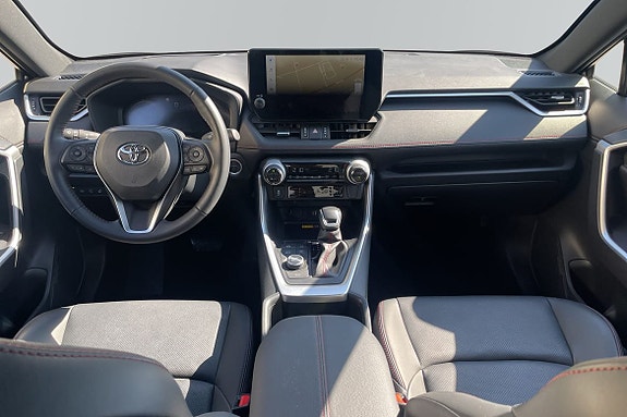 Toyota RAV4 9 of 24