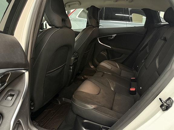 Volvo V40 9 of 10