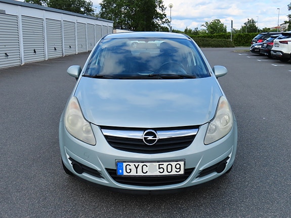 Opel Corsa 2 of 7