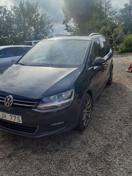 Volkswagen Sharan 2 of 7