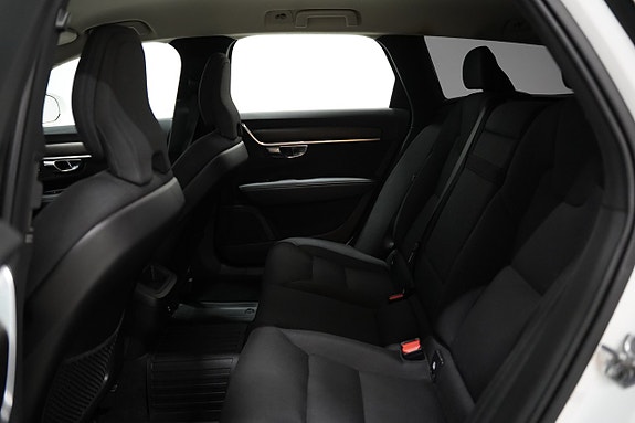 Volvo V90 Cross Country 18 of 21