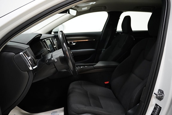 Volvo V90 Cross Country 7 of 21