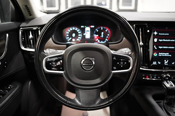Volvo V90 Cross Country 10 of 21