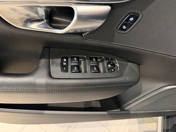 Volvo V90 Cross Country 12 of 27