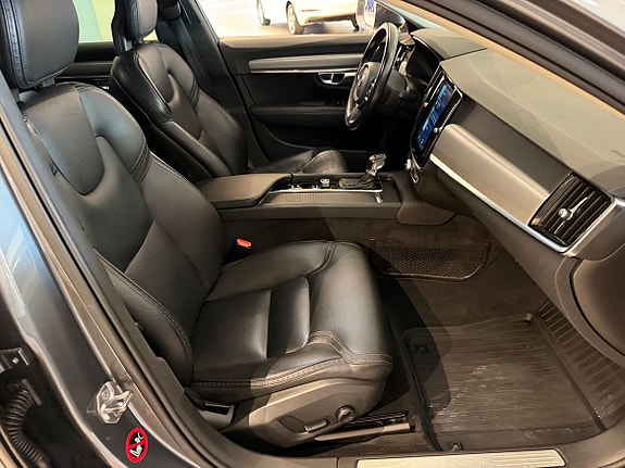 Volvo V90 Cross Country 11 of 27