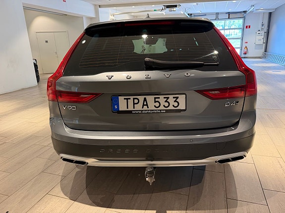Volvo V90 Cross Country 16 of 27
