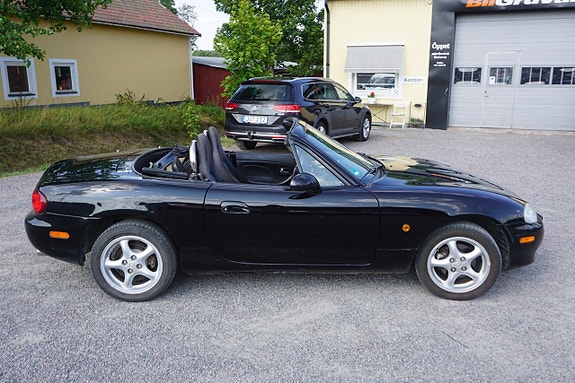 Mazda MX-5 3 of 10
