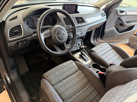 Audi Q3 12 of 27