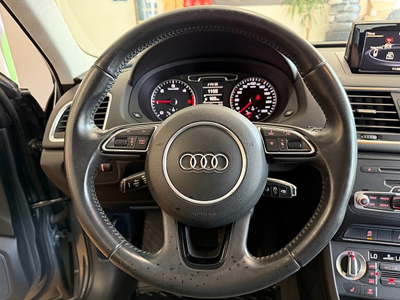 Audi Q3 18 of 27