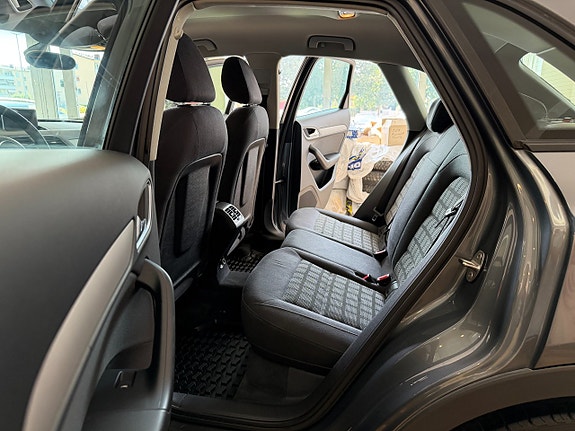 Audi Q3 23 of 27