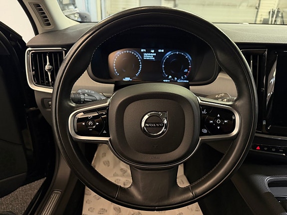 Volvo V90 8 of 22