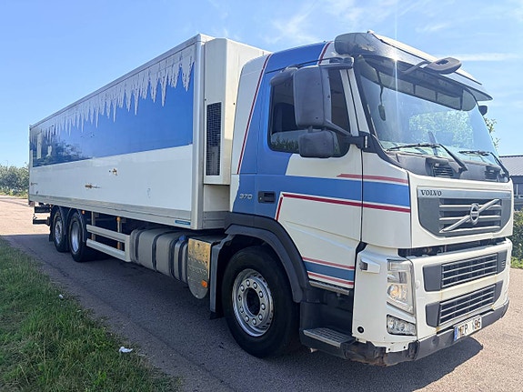 Volvo FM 370 2 of 12