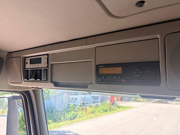 Volvo FM 370 9 of 12
