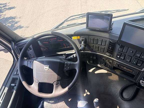 Volvo FM 370 8 of 12