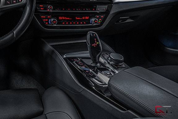 BMW 530e 16 of 20