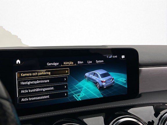 Mercedes-Benz A200 25 of 30