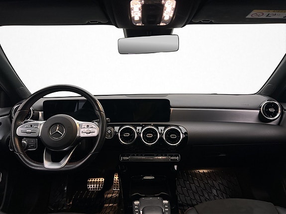 Mercedes-Benz A200 13 of 30