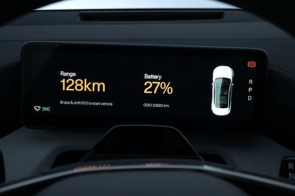 Polestar 4 9 of 27