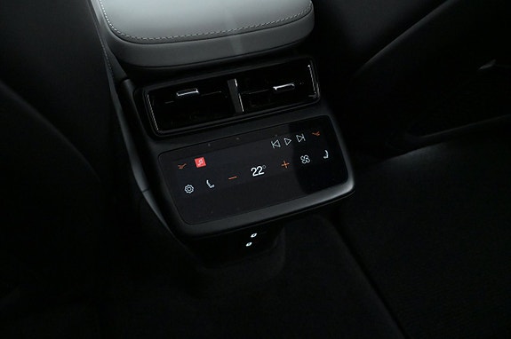 Polestar 4 21 of 27