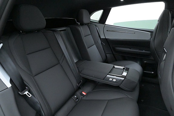 Polestar 4 20 of 27