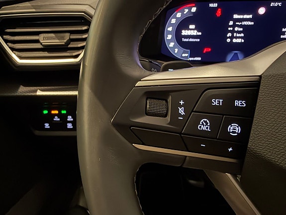 Seat Leon 10 of 25