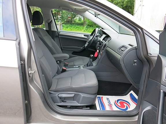 Volkswagen Golf I 19 of 25