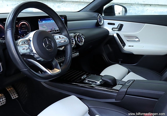 Mercedes-Benz A200 10 of 25