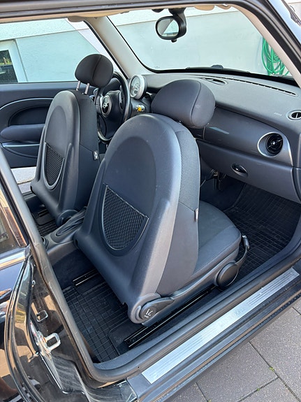 MINI Cooper 9 of 11