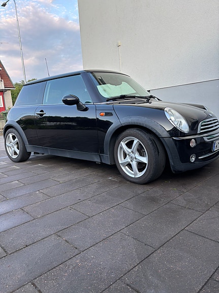 MINI Cooper 3 of 11