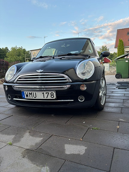 MINI Cooper 2 of 11