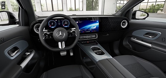 Mercedes-Benz GLA250 4 of 5