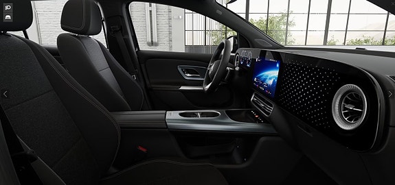 Mercedes-Benz GLA250 5 of 5