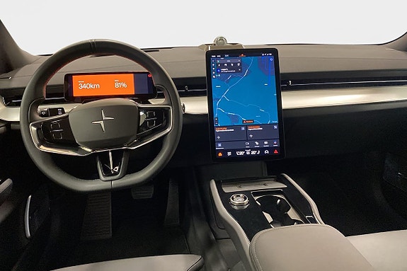 Polestar 3 13 of 17
