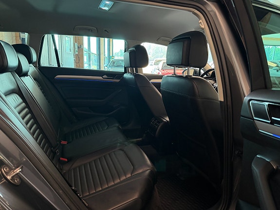 Volkswagen Passat 15 of 20