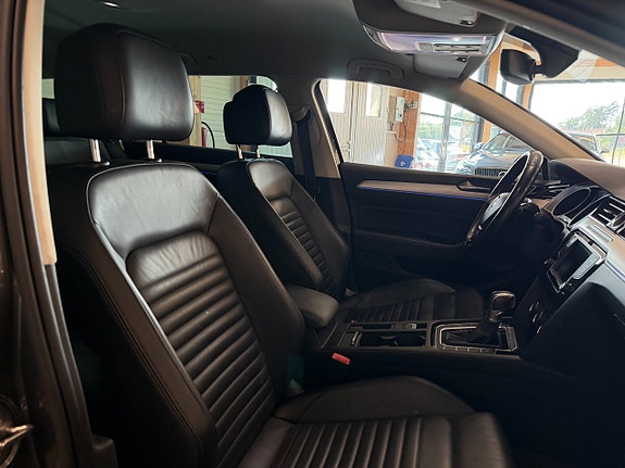 Volkswagen Passat 11 of 20
