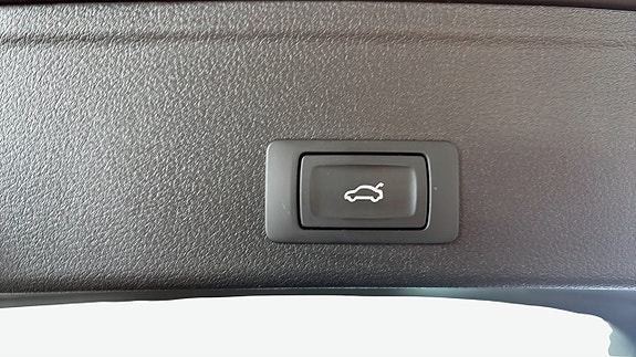 Audi A4 14 of 16