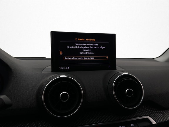 Audi Q2 19 of 29