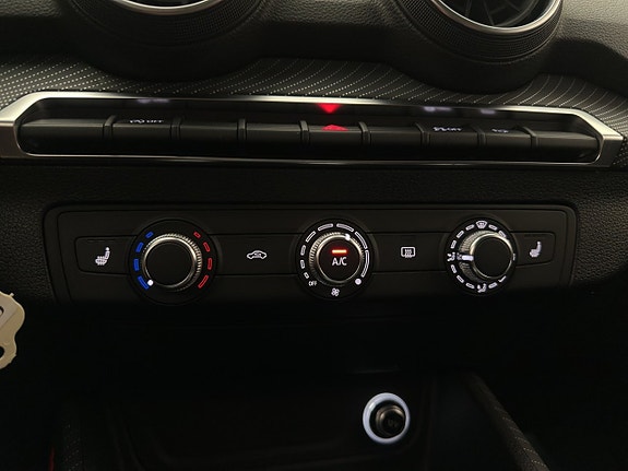 Audi Q2 20 of 29