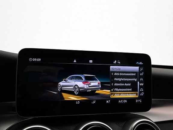 Mercedes-Benz C300 26 of 30