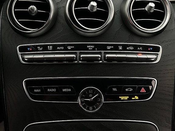 Mercedes-Benz C300 29 of 30