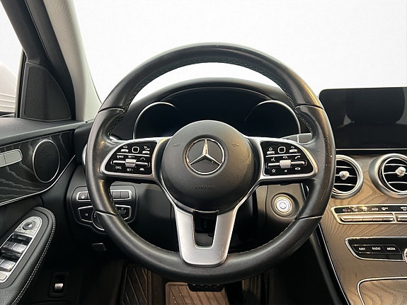 Mercedes-Benz C300 15 of 30