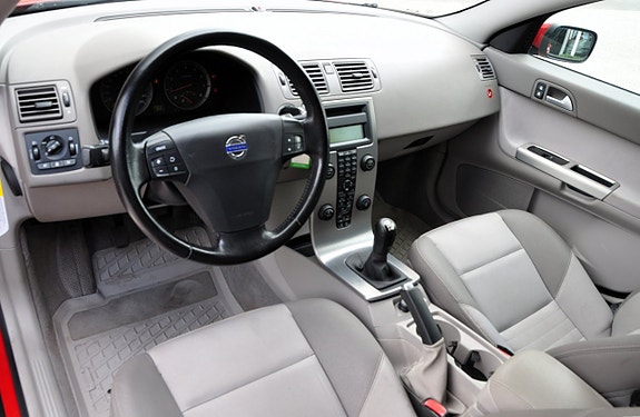 Volvo S40 9 of 9