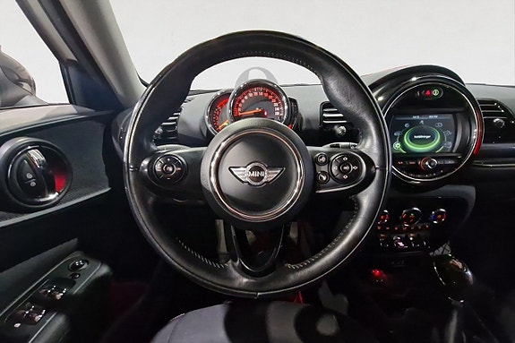 MINI Cooper 15 of 17