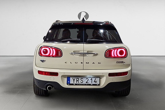 MINI Cooper 6 of 17