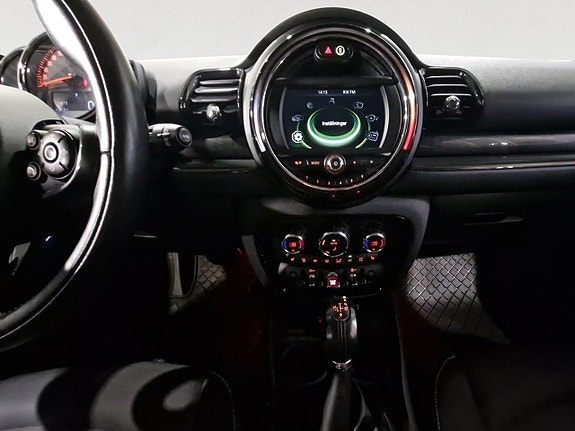 MINI Cooper 14 of 17