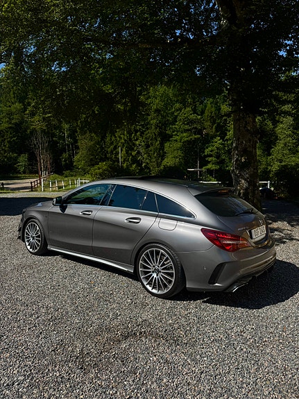 Mercedes-Benz CLA45 6 of 10