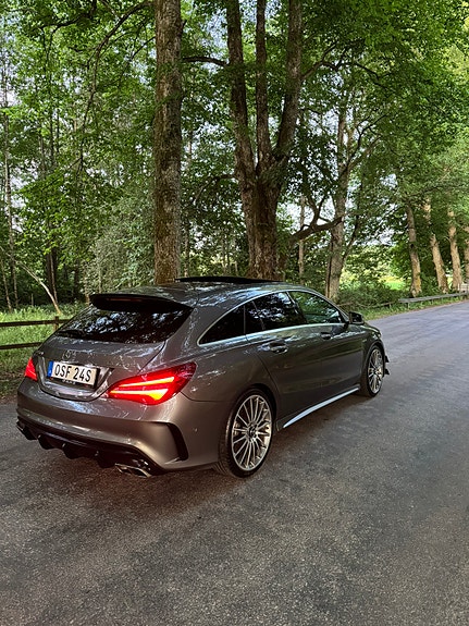 Mercedes-Benz CLA45 10 of 10