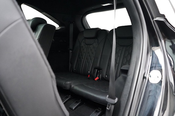 Kia Sorento 8 of 26